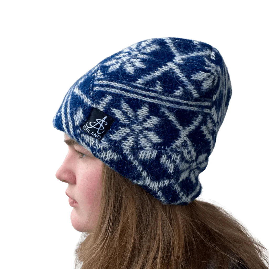 Beanie & Scarf / Blue - nammi.isSA Iceland