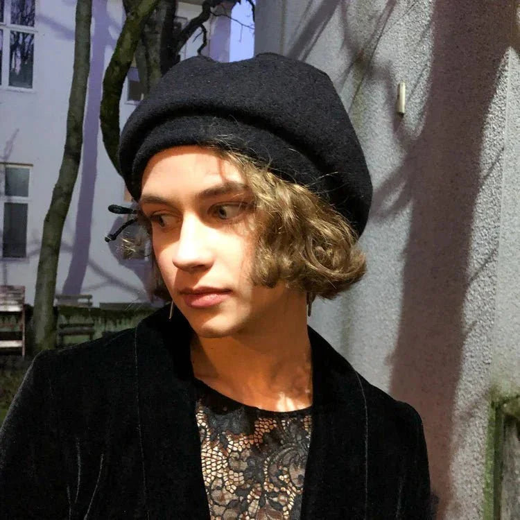 Beret Hat - Black - nammi.isÓfeigur
