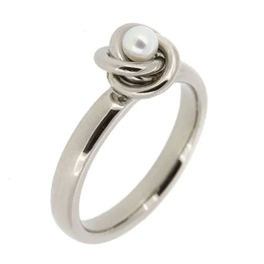 Celtic Knot Titanium Ring w/ Pearl - nammi.is