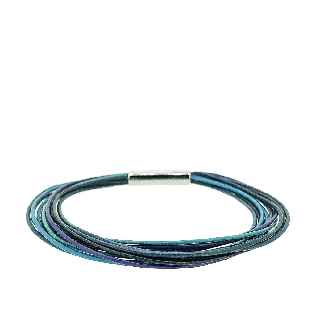 Northern Lights - Leather Bracelet - nammi.isÓfeigur