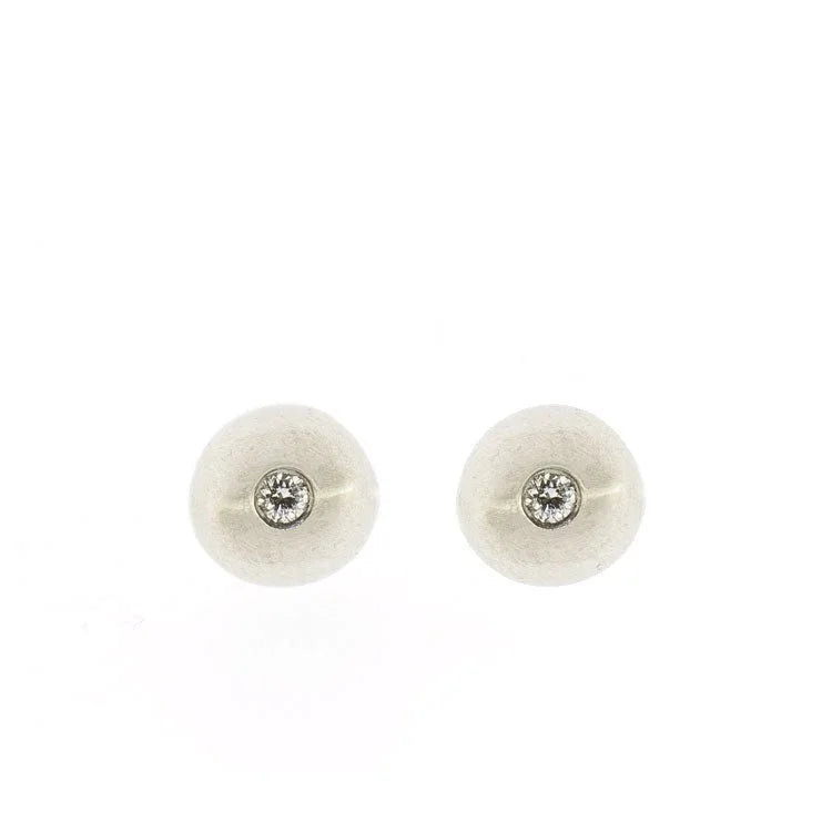 Round Titanium Earrings w/ Diamond - nammi.is
