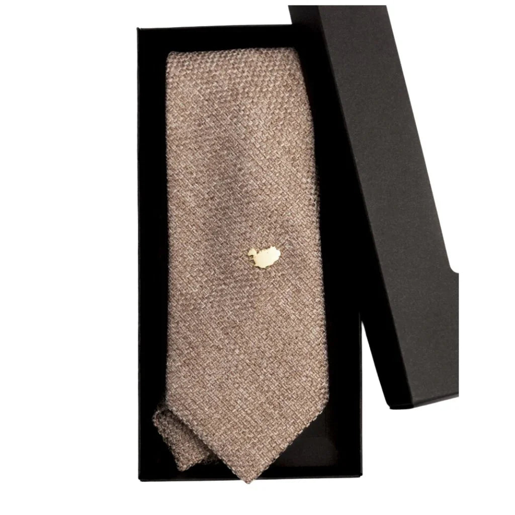 Tie - Sand - nammi.isSA Iceland