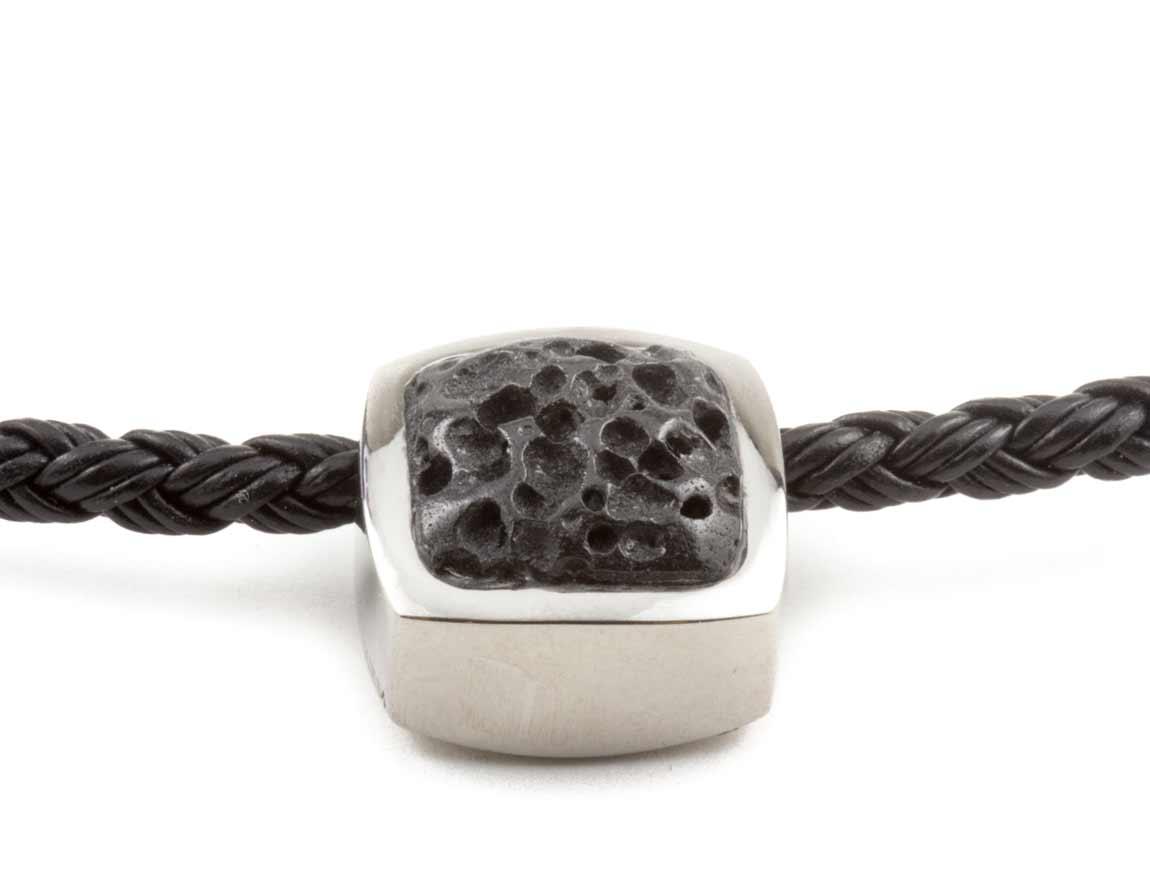 Titanium Necklace - Lava - nammi.is