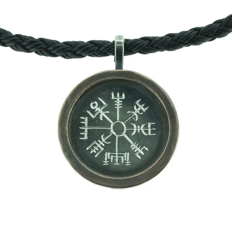 Vegvísir - Wayfinder - nammi.is