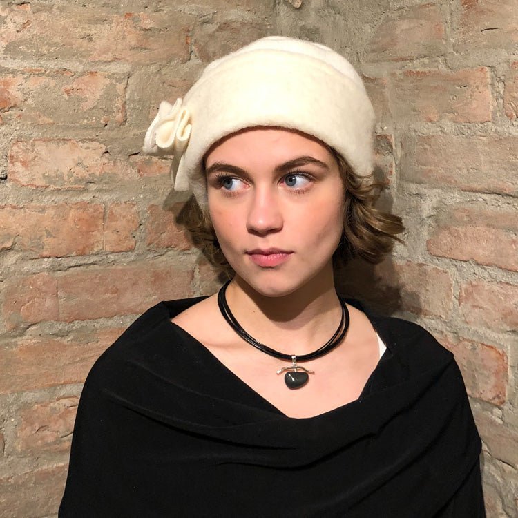 Heba - wool hat - white - nammi.isÓfeigur