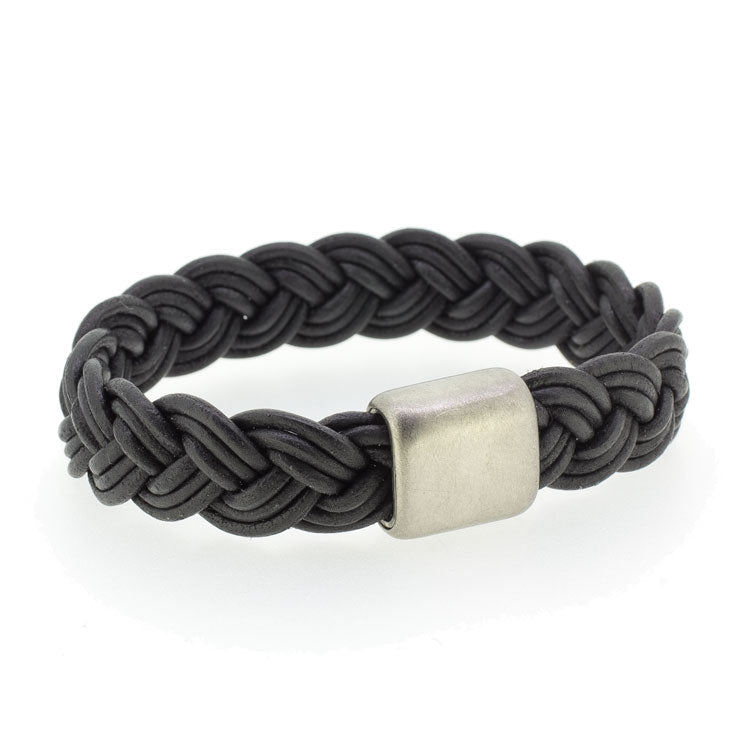 Leather Bracelet Mat Black - nammi.is