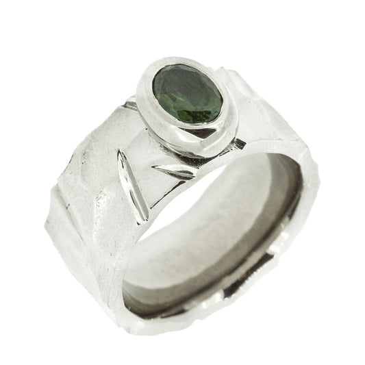 Sculptured Ring w/ Green Tourmaline - nammi.is