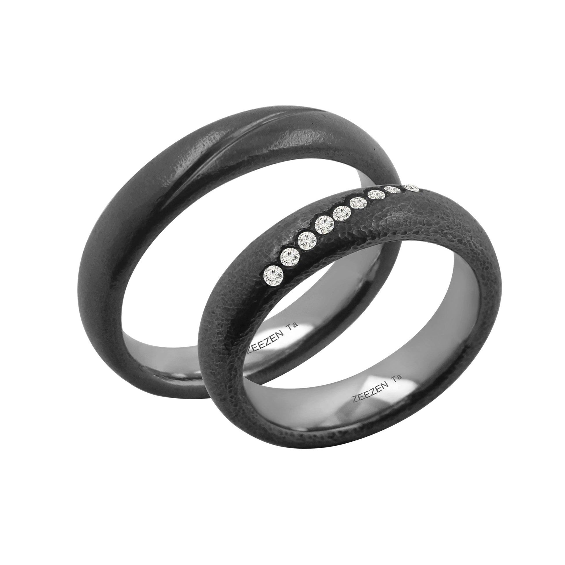 Tantalum Ring - Fine Hammered Oxidised & Polished - Black Surface - nammi.isÓfeigur