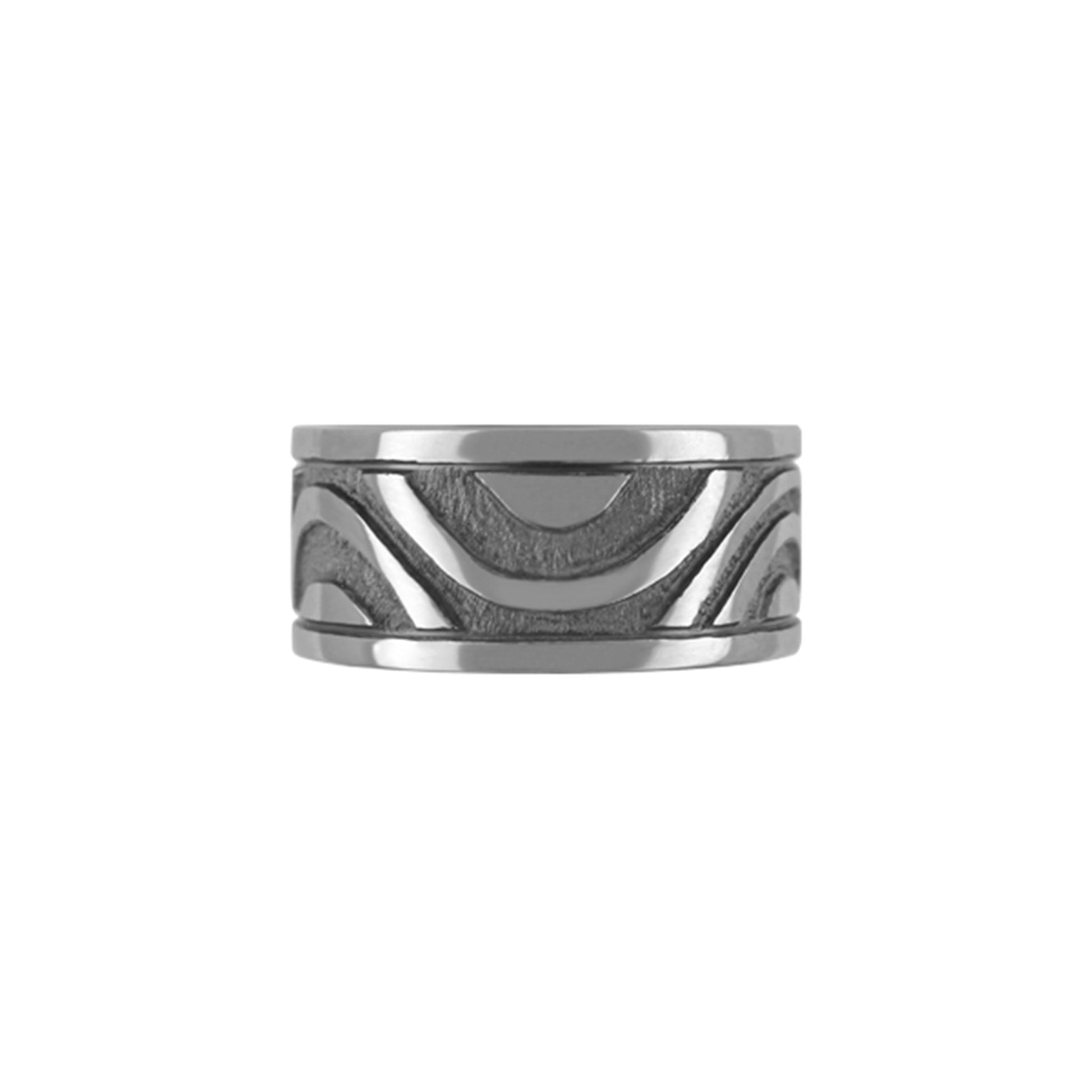 Titan Ring Hand Carved Celtic Ring Polished/Oxidised - nammi.isÓfeigur